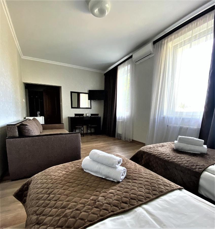 Hotel Koral Tjernivtsi Eksteriør billede